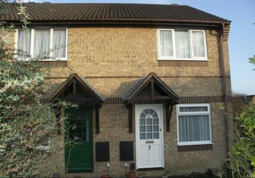 2 bed end terrace house for sale in Totton, Southampton SO40, £250,000