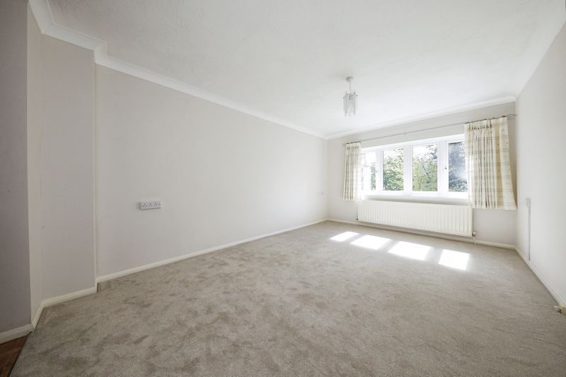 1 bed flat for sale in Gable Lodge, West Wickham BR4, £150,000
