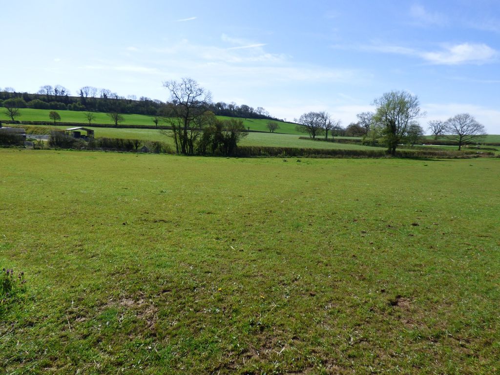 Land for sale in Stoke Trister, Wincanton BA9, £100,000