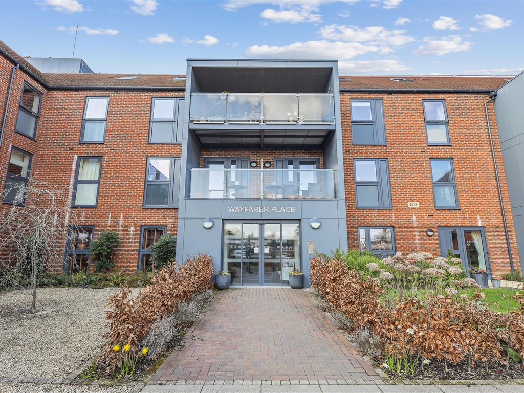 1 bed flat for sale in Wayfarer Place, The Dean, Alresford SO24, £329,950