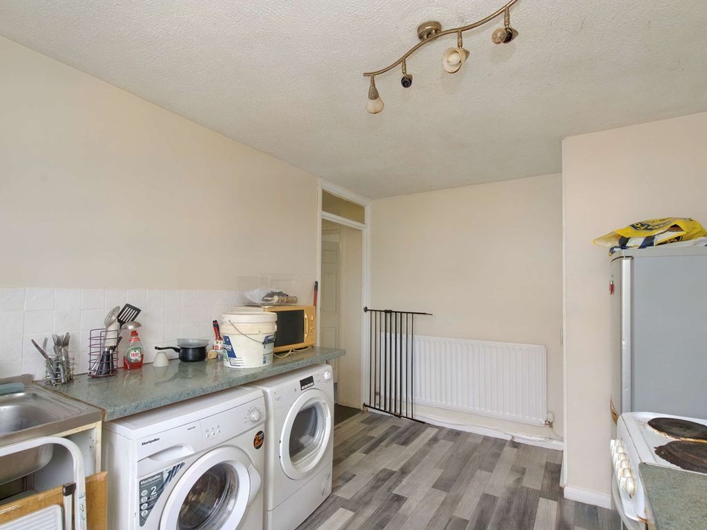 2 bed flat for sale in Beckgreen, Egremont CA22, £52,000
