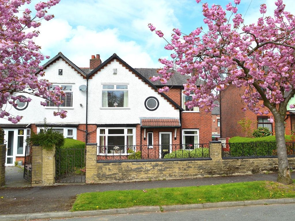 3 bed town house for sale in Link Lane, Garden Suburbs, Oldham OL8, £200,000