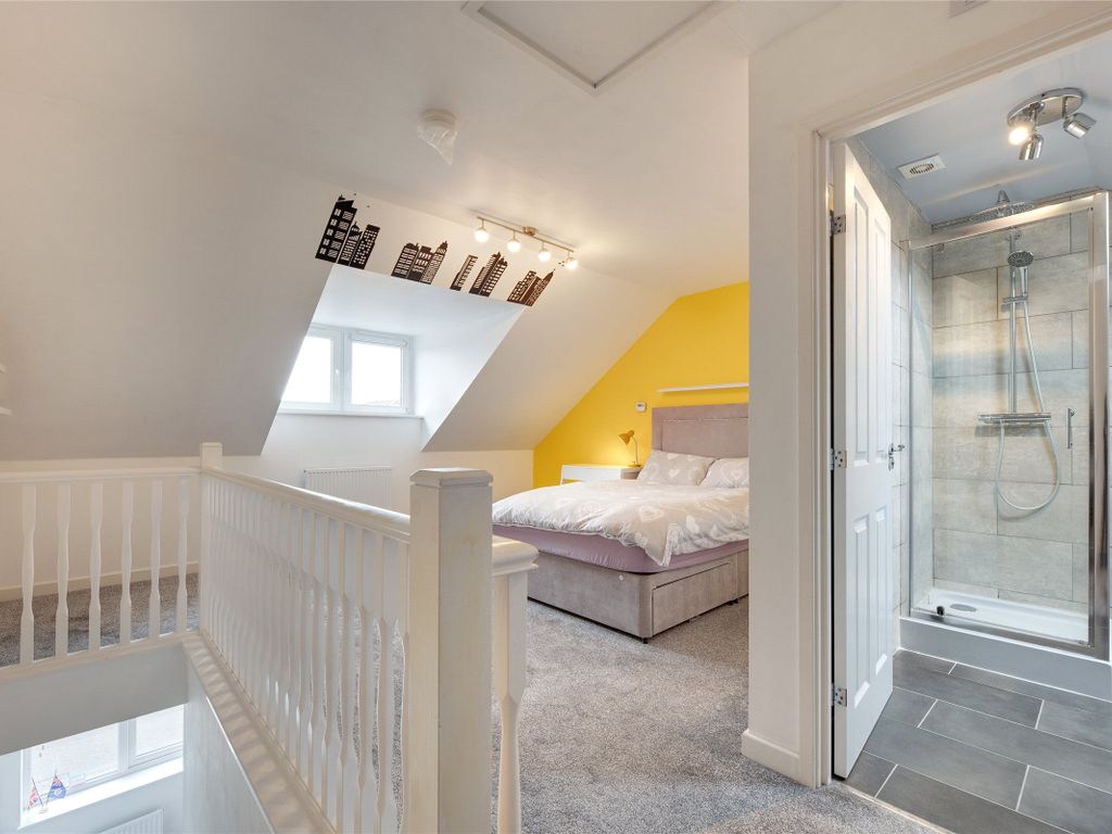 3 bed terraced house for sale in Ravensworth Road, Dunston NE11, £225,000