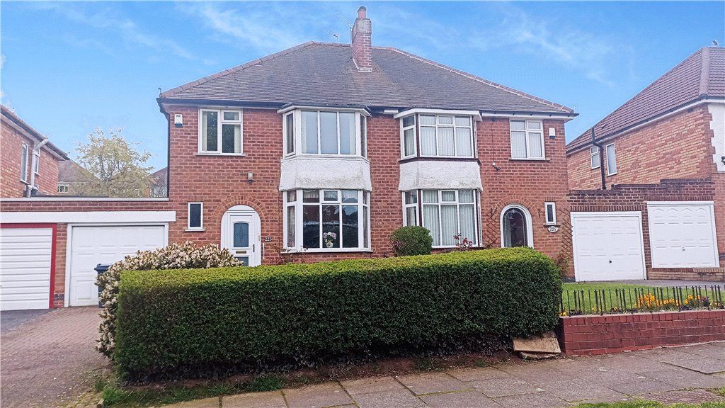 3 bed semi-detached house for sale in Rednal Road, Birmingham, West Midlands B38, £200,000