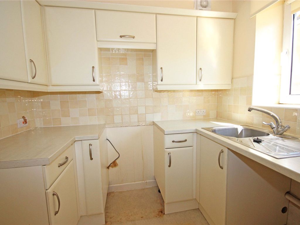 1 bed flat for sale in Homebaye House, Seaton, Devon EX12, £70,000