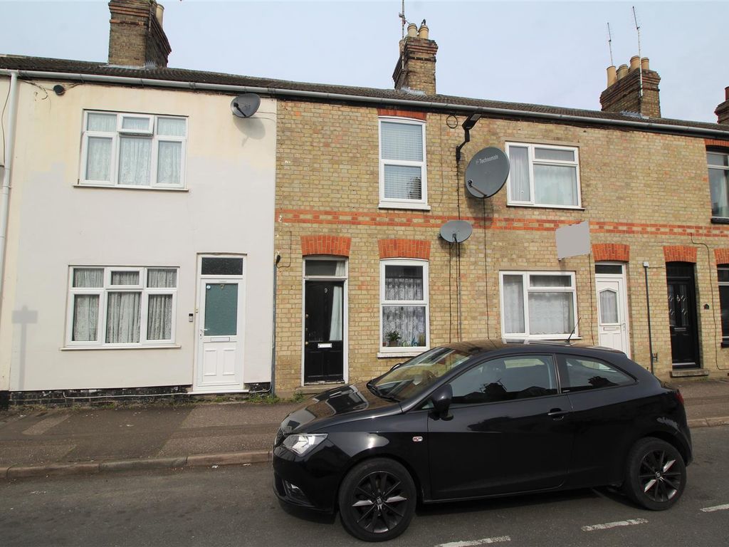 3 bed terraced house for sale in Henry Street, Peterborough PE1, £170,000