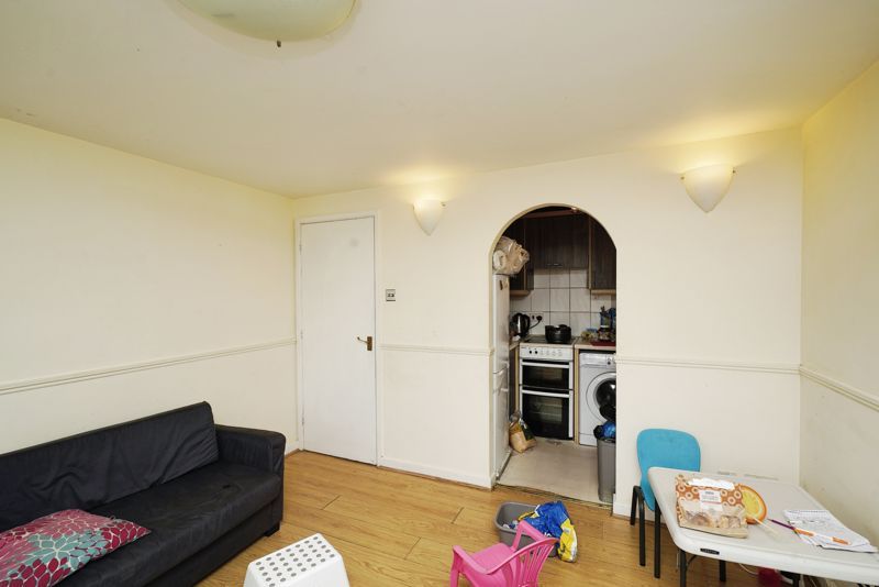 1 bed flat for sale in John Street, Luton LU1, £120,000