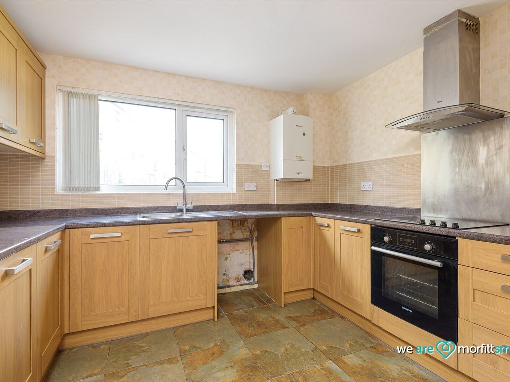 3 bed town house for sale in Deer Park Way, Sheffield S6, £160,000
