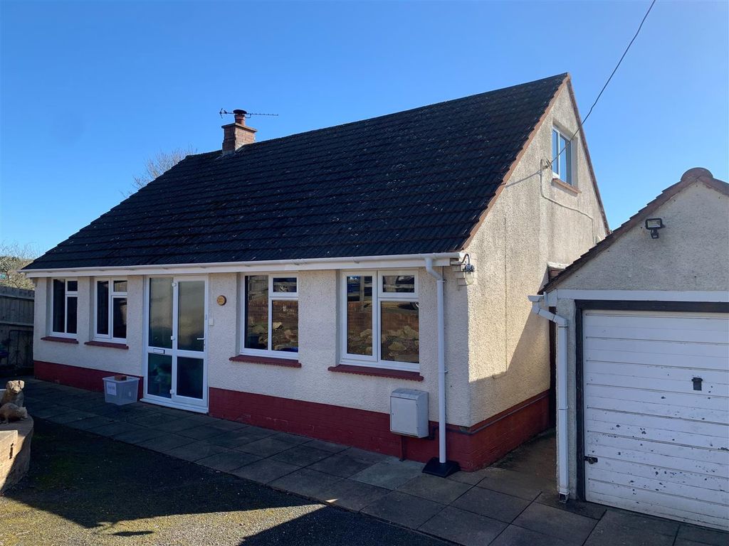 3 bed detached bungalow for sale in Whitehill Lane, Drybrook GL17, £330,000
