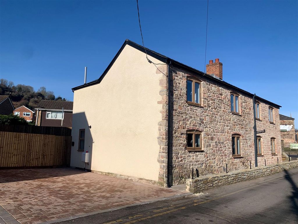 3 bed cottage for sale in Silver Street, Mitcheldean GL17, £299,000