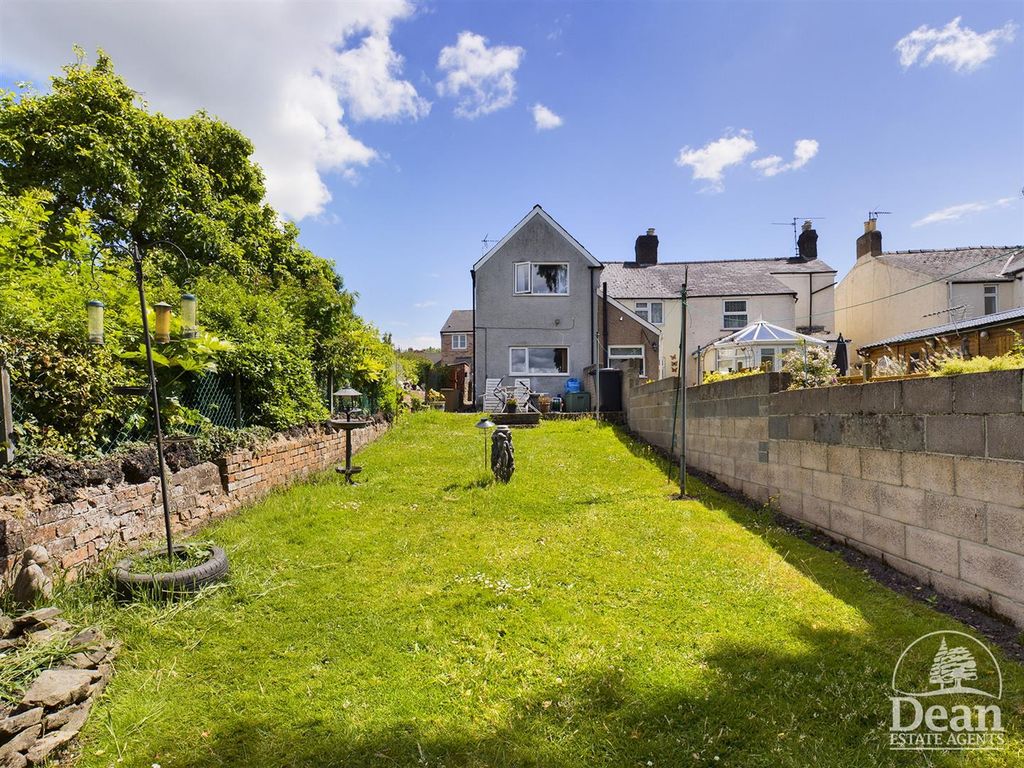 2 bed end terrace house for sale in Parragate Road, Cinderford GL14, £180,000