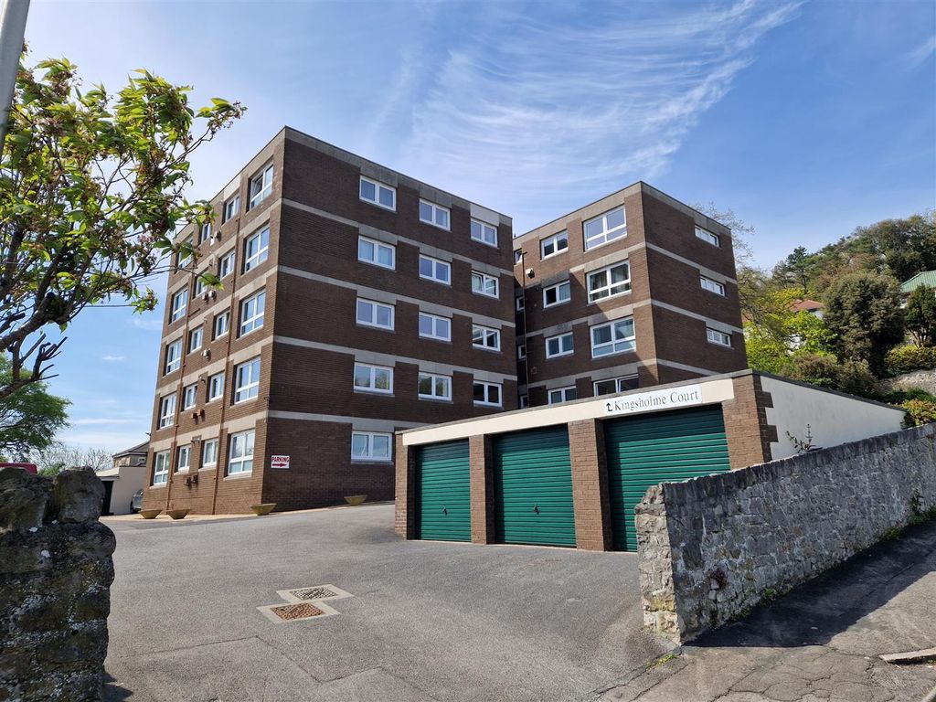 2 bed flat for sale in Arundell Road, Weston-Super-Mare BS23, £149,950