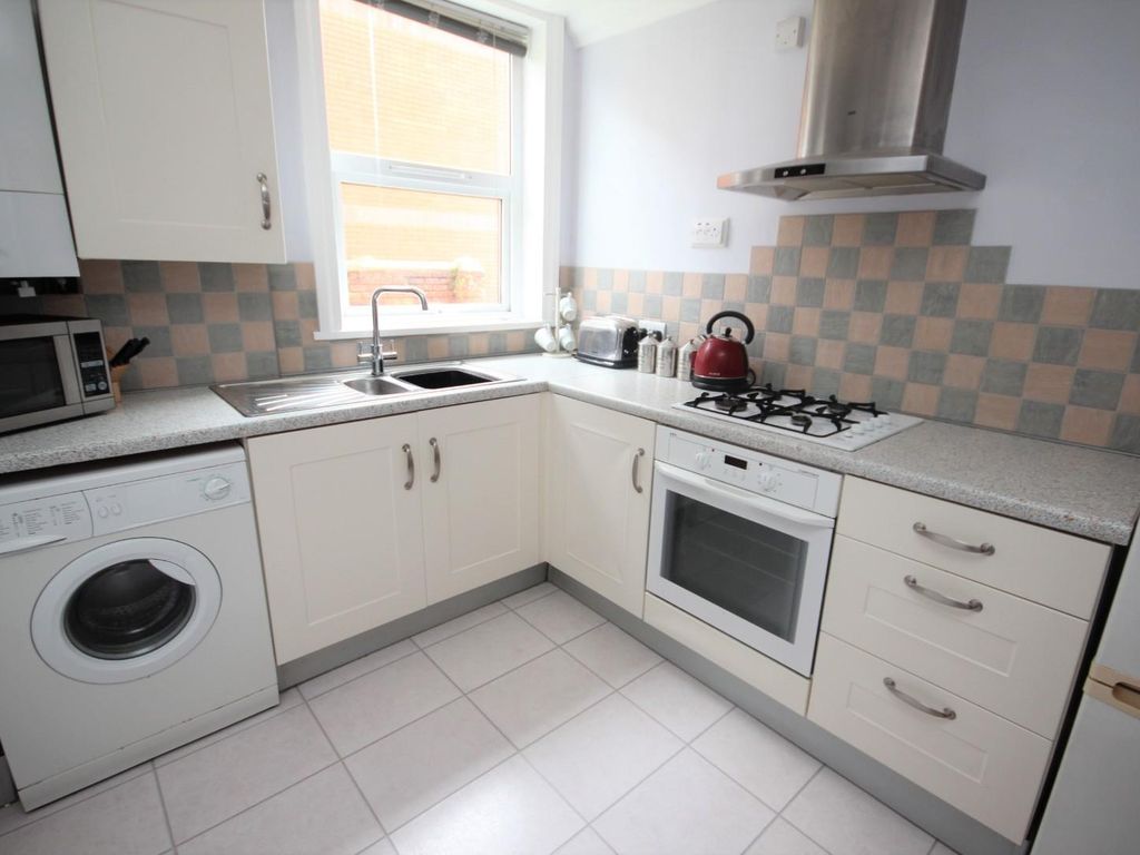 1 bed flat for sale in The Crescent, Middlesbrough TS5, £92,500