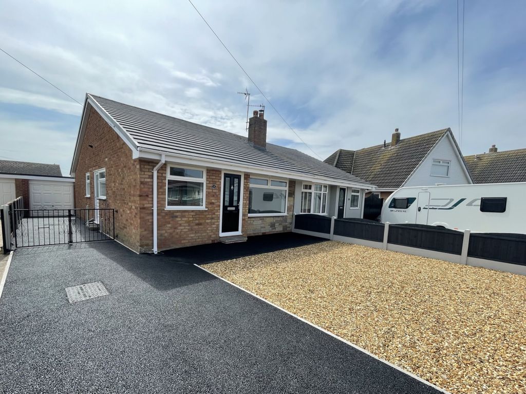 2 bed bungalow for sale in Pike Court, Fleetwood FY7, £200,000