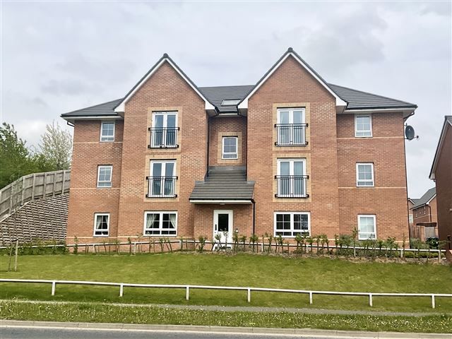 2 bed flat for sale in Banks Way, Catcliffe, Rotherham S60, £130,000