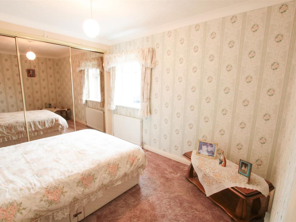 2 bed semi-detached bungalow for sale in Auburn Road, Edlington, Doncaster DN12, £115,000
