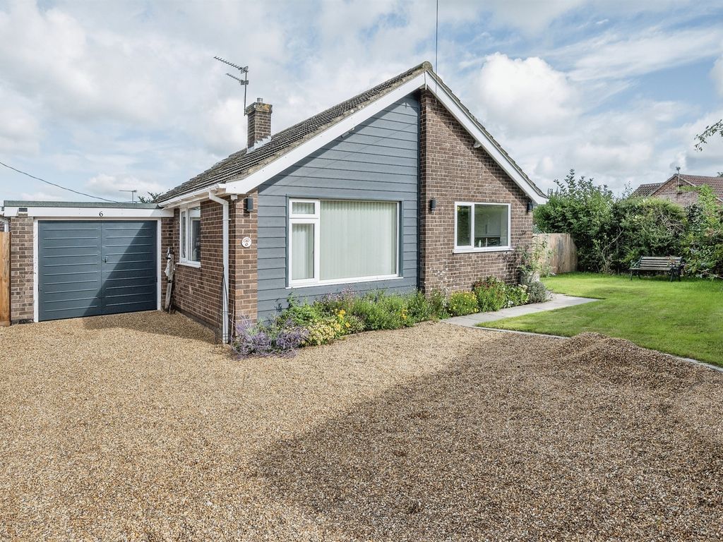 2 bed detached bungalow for sale in Wrights Loke, Trunch, North Walsham NR28, £300,000