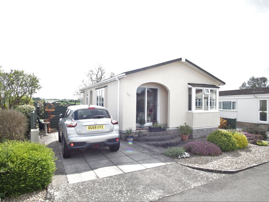 2 bed mobile/park home for sale in Primrose Hill, Charlton Mackrell Nr Somerton TA11, £195,000