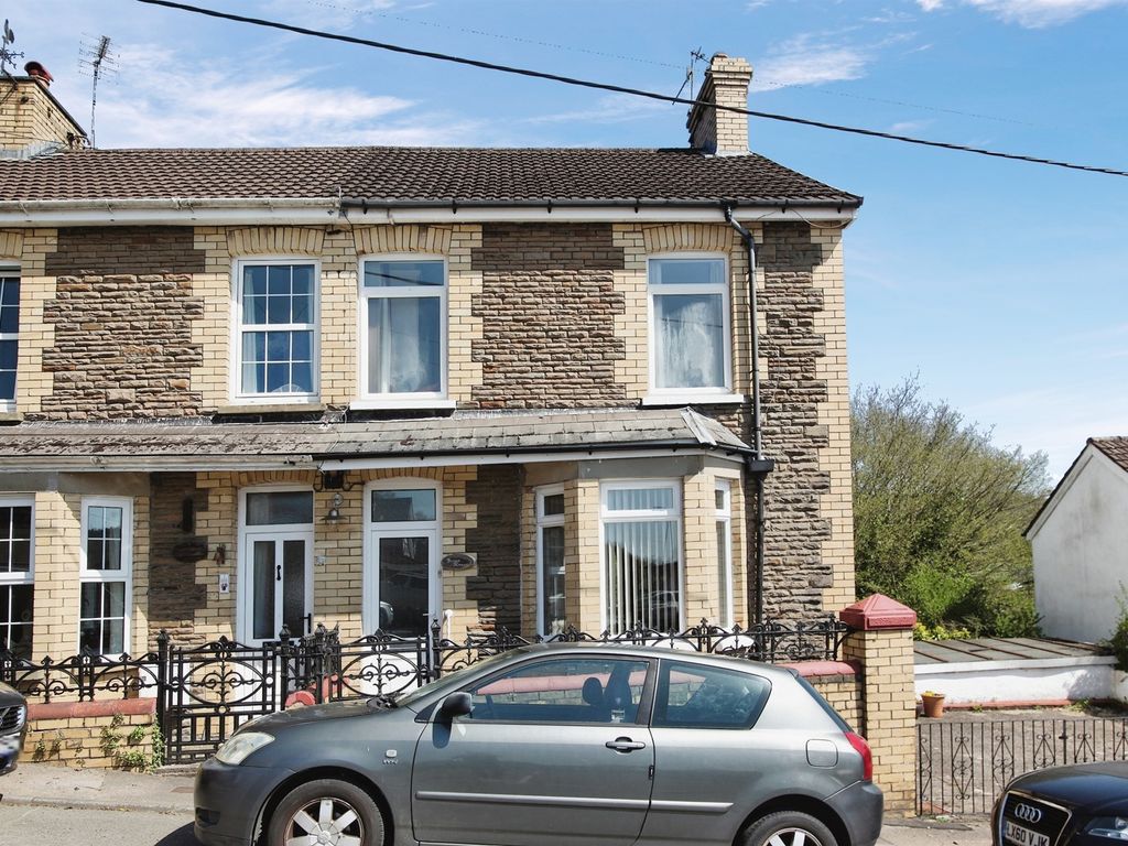 3 bed semi-detached house for sale in Dranllwyn Lane, Machen, Caerphilly CF83, £225,000