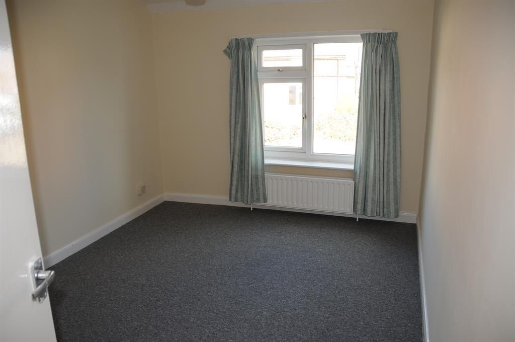 2 bed flat for sale in Halton Road, Spilsby PE23, £130,000