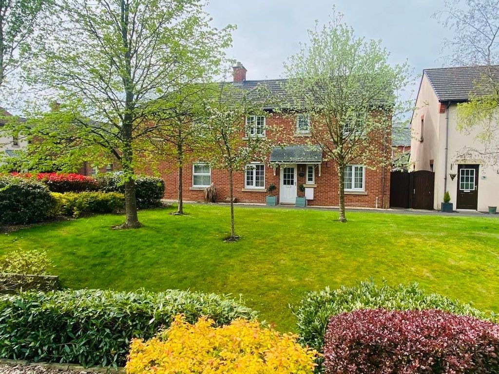 3 bed semi-detached house for sale in Highland Drive, Buckshaw Village, Chorley PR7, £200,000