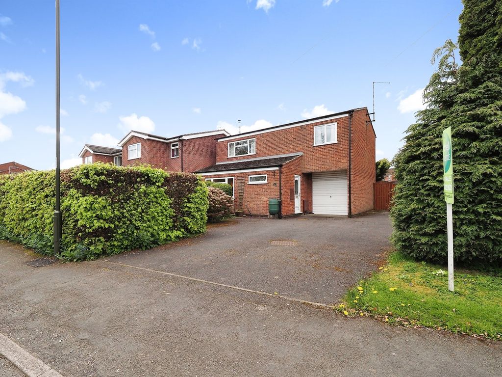 4 bed detached house for sale in John O'gaunts Way, Belper DE56, £270,000