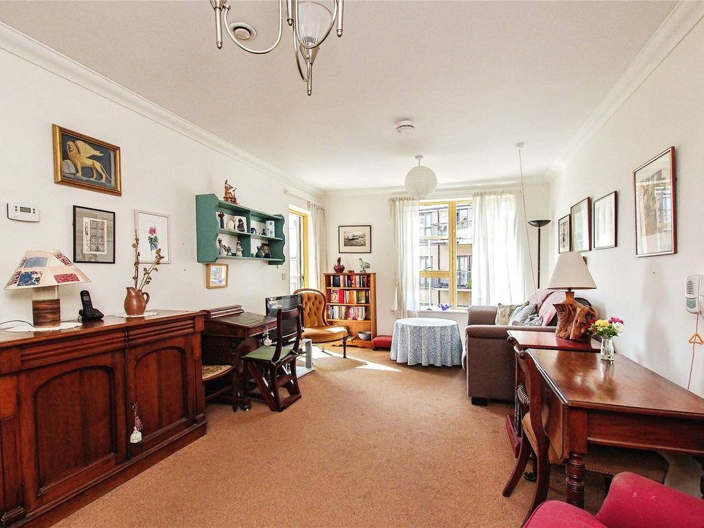2 bed flat for sale in Wellbrook Way, Girton, Cambridge, Cambridgeshire CB3, £250,000