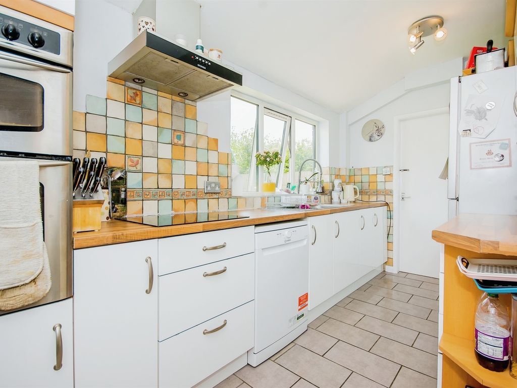3 bed detached house for sale in Partney Road, Spilsby PE23, £330,000