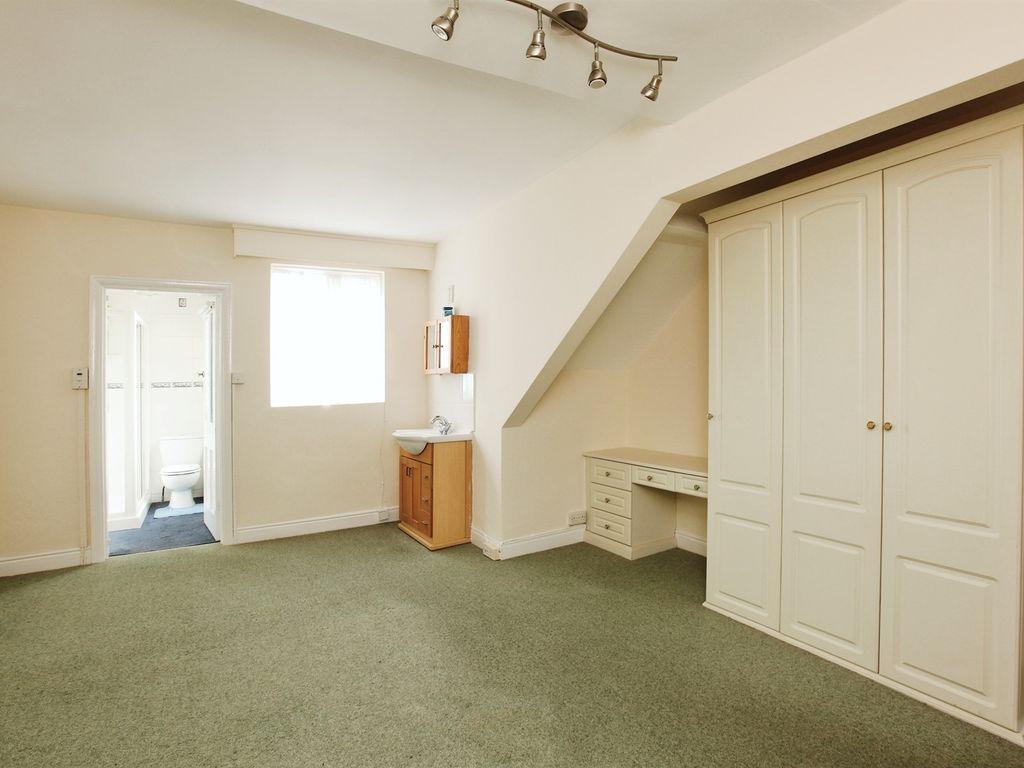 1 bed flat for sale in Beacon Terrace, Torquay TQ1, £149,950