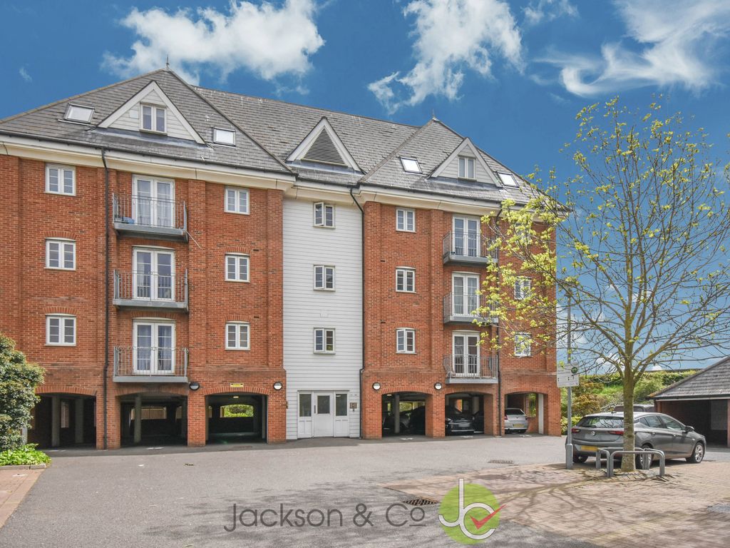 2 bed flat for sale in Hardie's Point, Hawkins Point, Colchester CO2, £165,000