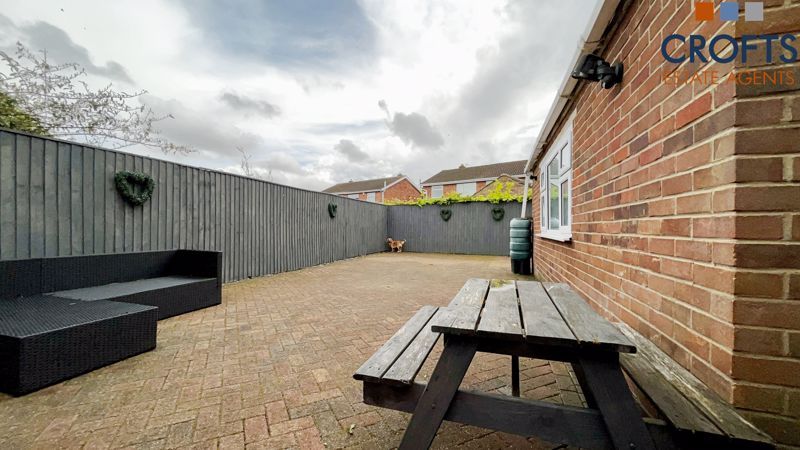 3 bed semi-detached house for sale in Leyden Close, Immingham DN40, £159,950