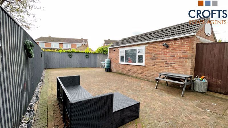 3 bed semi-detached house for sale in Leyden Close, Immingham DN40, £159,950