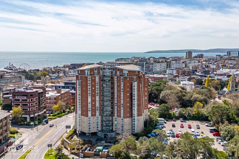 2 bed flat for sale in Richmond Gate, 1 Richmond Hill Drive, Bournemouth BH2, £260,000
