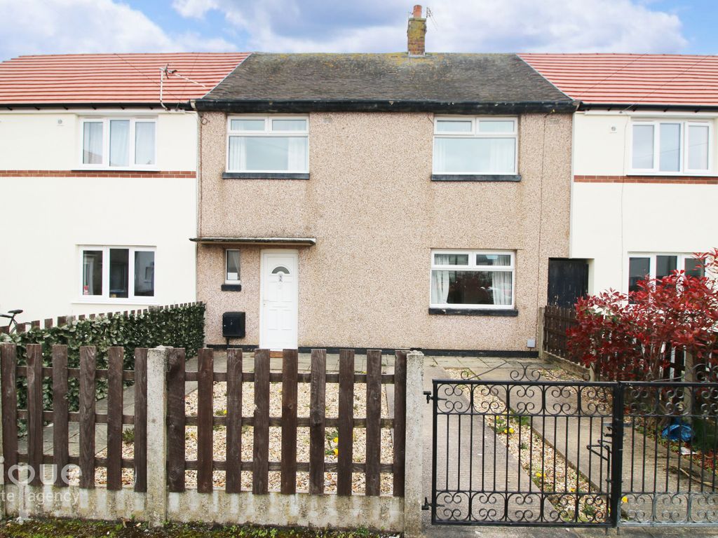 3 bed terraced house for sale in Brathay Place, Fleetwood FY7, £94,950