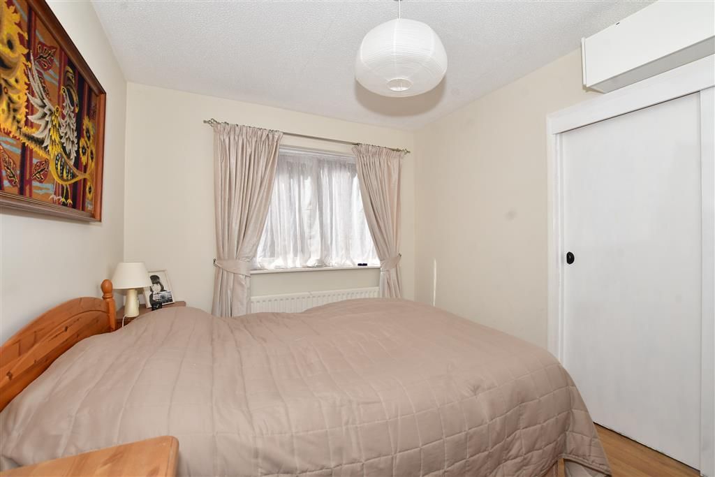 1 bed flat for sale in Foxley Hill Road, Purley, Surrey CR8, £120,000