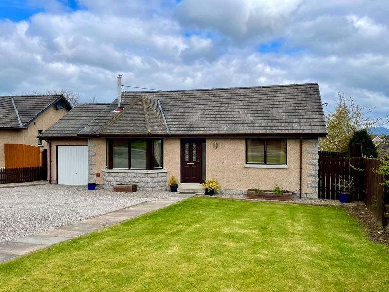 4 bed bungalow for sale in Burnbank Road, Alford AB33, £290,000