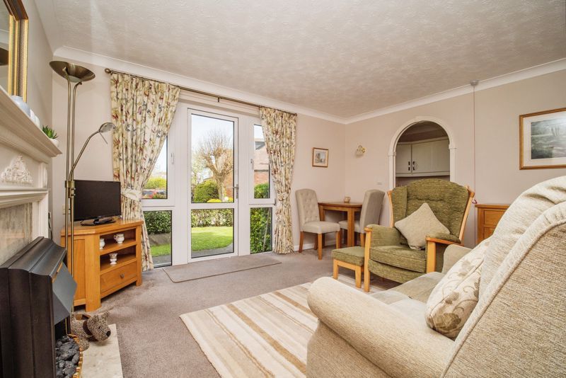 1 bed flat for sale in Swanbridge Court, Dorchester DT1, £120,000