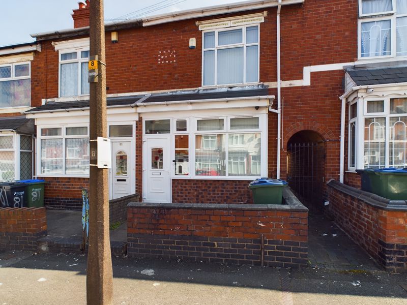 3 bed terraced house for sale in St. Albans Road, Smethwick B67, £200,000