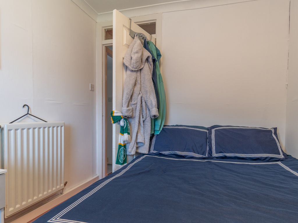 3 bed maisonette for sale in Kirkhill Place, Glasgow G20, £105,000