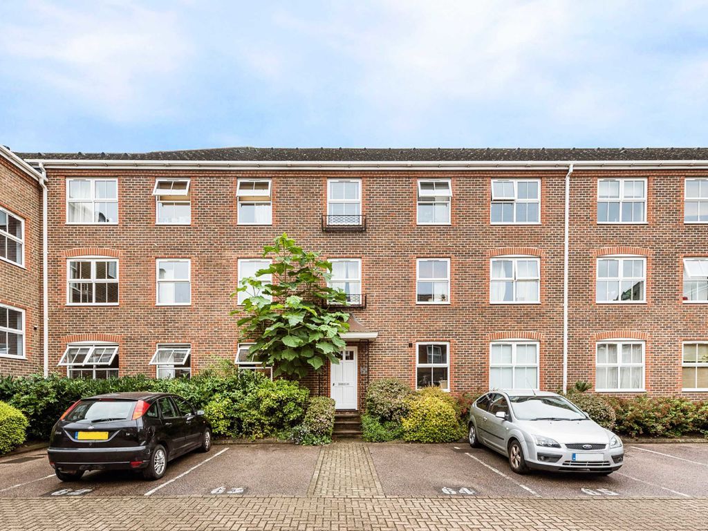 1 bed flat for sale in Paxton Road, London SE23, £250,000