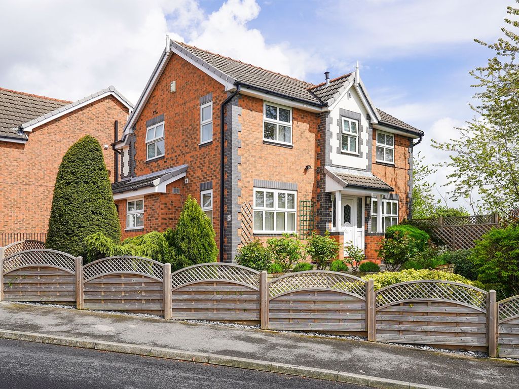 4 bed detached house for sale in Farm View Drive, Hackenthorpe S12, £335,000