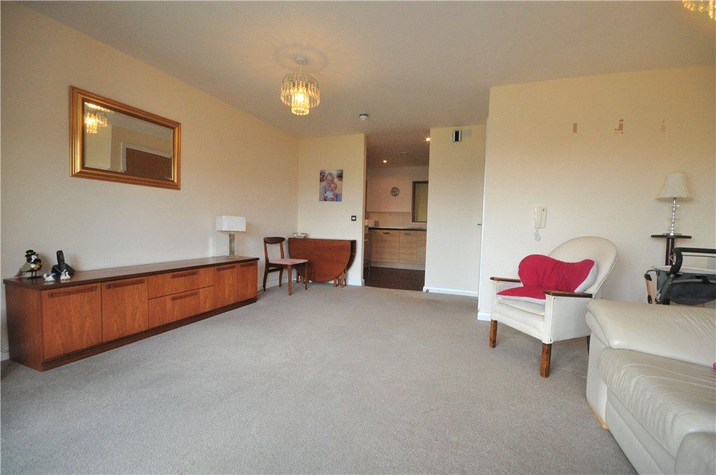 1 bed flat for sale in Kingsway, Chester, Cheshire CH2, £145,000