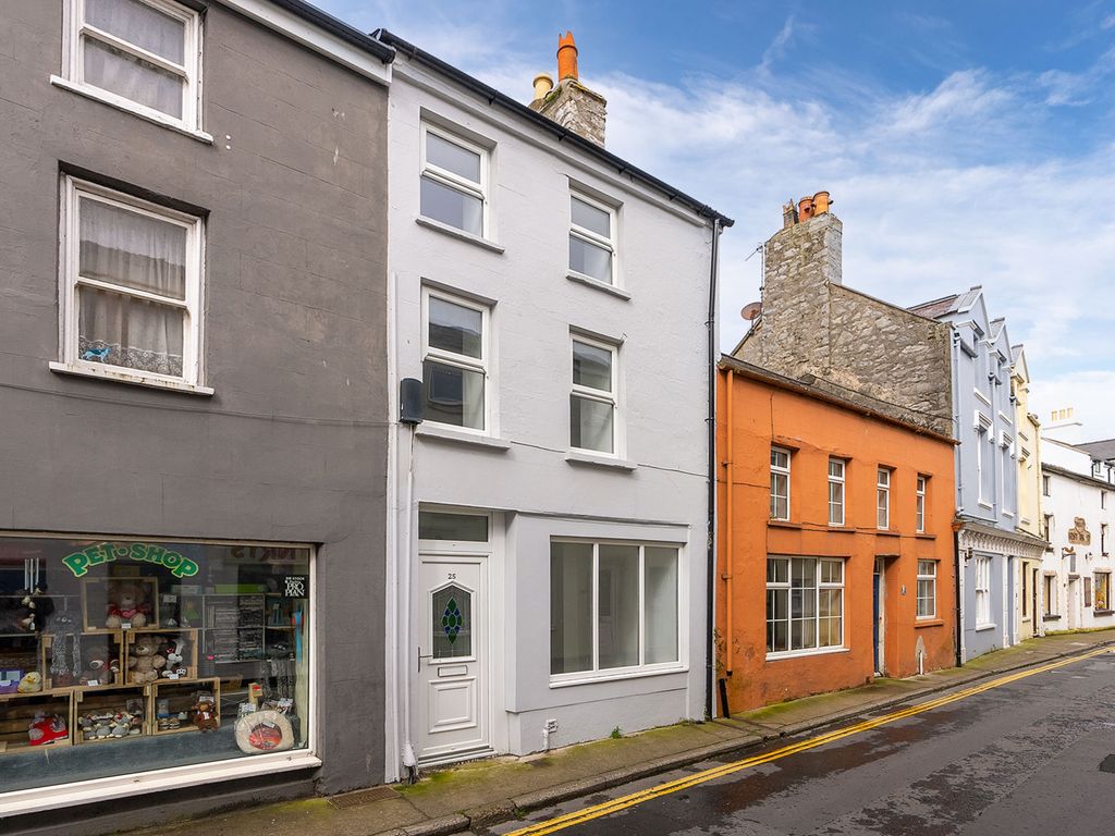 3 bed terraced house for sale in 25, Malew Street, Castletown IM9, £250,000