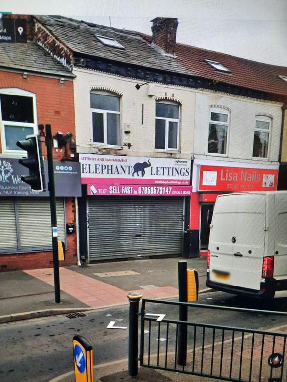 3 bed terraced house for sale in Oldham Road, Manchester M35, £200,000