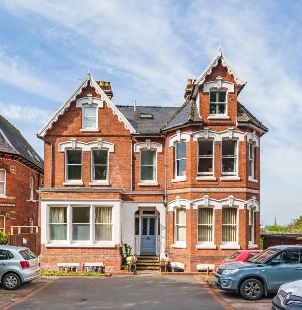 1 bed flat for sale in Bodenham Road, Hereford HR1, £147,000