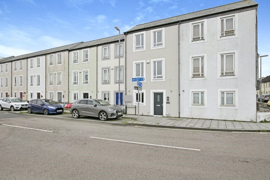 3 bed town house for sale in Kegin Terrace, Foundry Road, Camborne, Cornwall TR14, £220,000