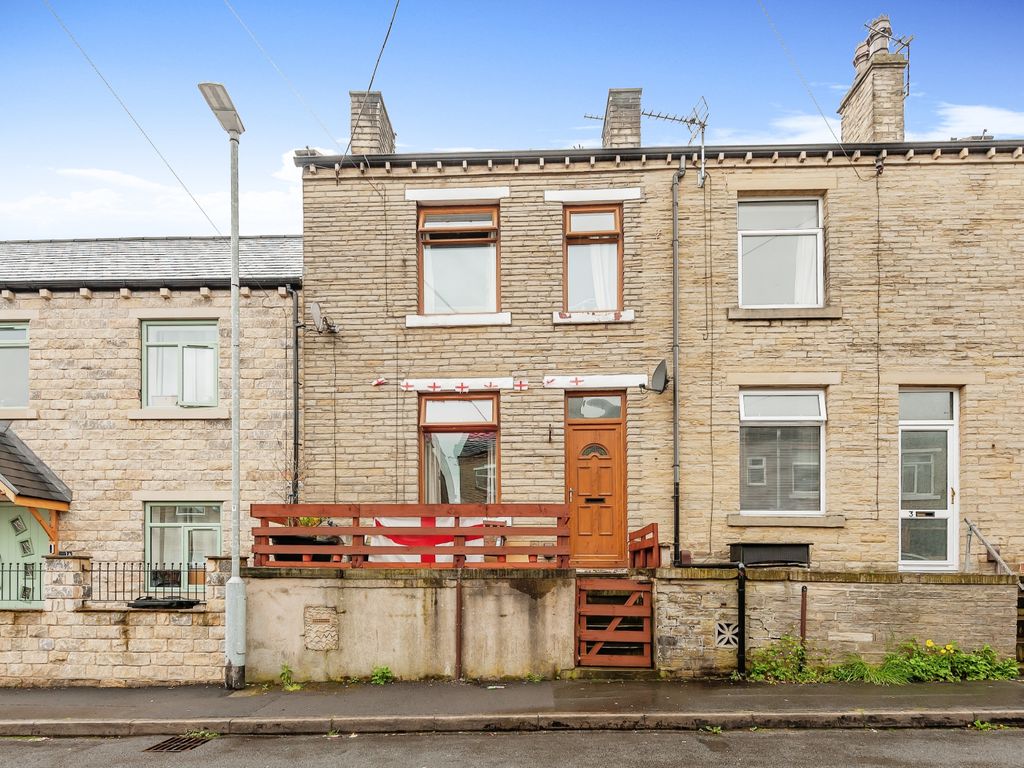 3 bed terraced house for sale in Charles Street, Brighouse HD6, £120,000