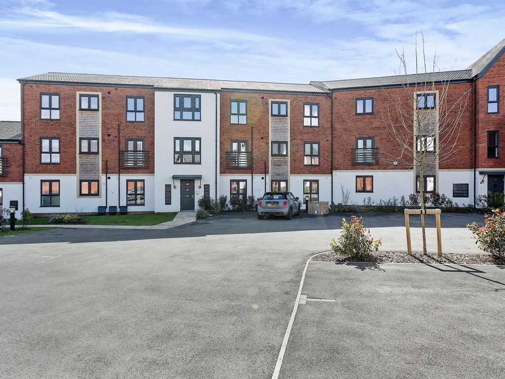2 bed flat for sale in Dartmouth Drive, Broughton, Milton Keynes MK10, £91,000