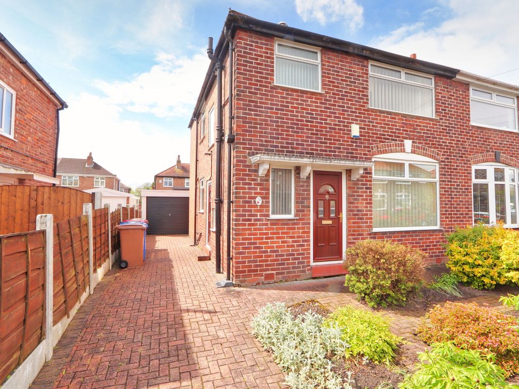 3 bed semi-detached house for sale in Lyndhurst Avenue, Irlam M44, £230,000