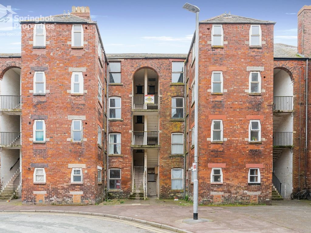1 bed flat for sale in Egerton Court, Barrow-In-Furness, Cumbria LA14, £17,500